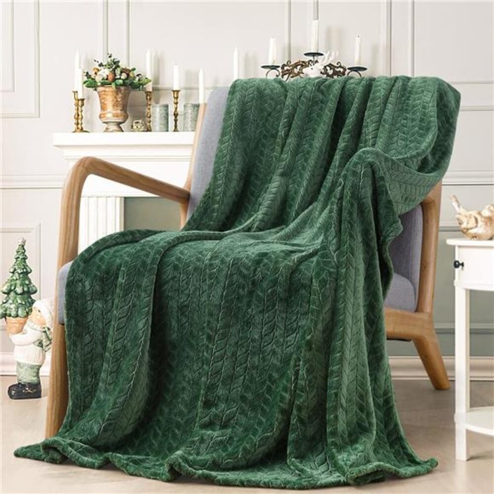 Fleece Throw Blanket Green Super Soft Cozy Lightweight Plush Couch Bed Office Wa